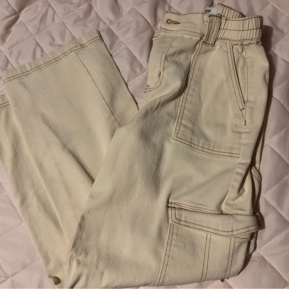 Men's Beige Cargo Pants - Neutral Casual Style